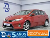 Usado Toyota Auris Active 124 CV (91 kW) 2013 Rojo Utilitario
