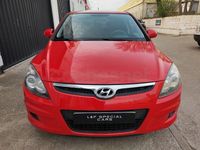 Usado Hyundai i30 Style 126 CV (92 kW) 2010 Rojo Berlina