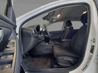 Usado Hyundai i30 120 CV (88 kW) 2022 Blanco Berlina