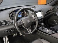 Usado Maserati Levante 430 CV (316 kW) 2019 Gris / plata SUV