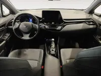 Usado Toyota C-HR Advance 98 CV (72 kW) 2022 Gris/plata SUV