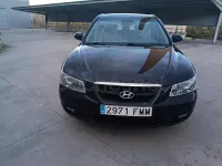 Usado Hyundai Sonata Comfort 140 CV (102 kW) 2007 Negro Berlina