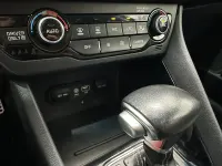 Usado Kia Niro 141 CV (103 kW) 2018 Azul SUV
