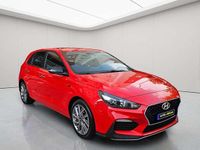 Usado Hyundai i30 N Line 120 CV (88 kW) 2019 Rojo Berlina