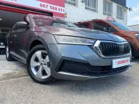 Usado Skoda Octavia Ambition 150 CV (110 kW) 2022 Gris / plata Familiar