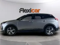 Usado Peugeot 3008 Allure 131 CV (96 kW) 2023 Gris SUV