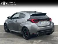 Usado Toyota Yaris 276 CV (202 kW) 2024 Gris / plata Utilitario