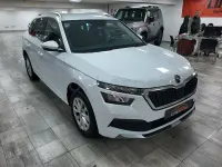 Usado Skoda Kamiq Style 110 CV (80 kW) 2023 Blanco SUV