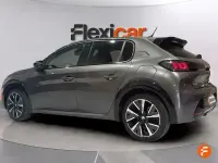 Usado Peugeot 208 GT 130 CV (95 kW) 2021 Gris Utilitario