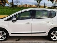 Usado Peugeot 3008 Premium 112 CV (82 kW) 2011 Blanco Monovolumen