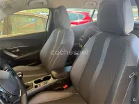 Usado Peugeot 2008 Allure 100 CV (73 kW) 2020 Blanco SUV