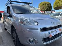 Usado Peugeot Partner Tepee Active 92 CV (67 kW) 2014 Gris / plata Monovolumen