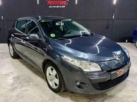 Usado Renault Mégane III Dynamique 131 CV (96 kW) 2010 Gris Utilitario