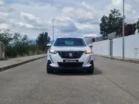 Usado Peugeot 2008 Active 110 CV (80 kW) 2021 Blanco SUV