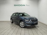 Usado Skoda Kamiq Ambition 110 CV (80 kW) 2021 Gris SUV