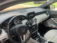 Usado Mercedes A200 Urban 136 CV (100 kW) 2013 Negro Berlina