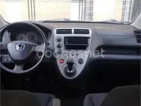Usado Honda Civic ES 100 CV (73 kW) 2002 Gris / plata Berlina