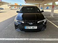 Usado Toyota Corolla Active 140 CV (102 kW) 2023 Negro Familiar