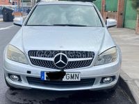 Usado Mercedes C220 170 CV (125 kW) 2009 Gris / plata Berlina