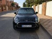 Usado Mini ONE 102 CV (75 kW) 2019 Negro Utilitario