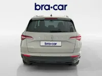 Usado Skoda Karoq Selection 150 CV (110 kW) 2024 Gris / plata SUV