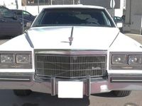 Usado Cadillac Deville 135 CV (99 kW) 1984 Blanco Berlina