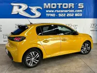 Usado Peugeot 208 Allure 100 CV (73 kW) 2021 Amarillo Utilitario