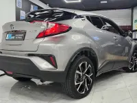 Usado Toyota C-HR Advance 122 CV (89 kW) 2020 Gris / plata SUV