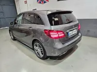 Usado Mercedes B200 136 CV (100 kW) 2017 Gris / plata Utilitario