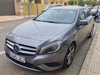 Usado Mercedes A180 Urban 109 CV (80 kW) 2015 Gris / plata Berlina
