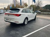 Usado Seat Leon FR 150 CV (110 kW) 2022 Blanco Familiar