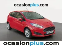 Usado Ford Fiesta Trend 101 CV (74 kW) 2014 Rojo Utilitario