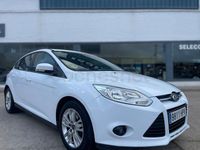 Usado Ford Focus Trend 115 CV (84 kW) 2014 Blanco Berlina