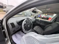 Usado VW Polo Match 70 CV (51 kW) 2006 Gris / plata Utilitario