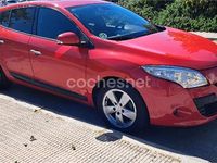 Usado Renault Mégane Dynamique 105 CV (77 kW) 2009 Rojo Berlina