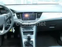 Usado Opel Astra Excellence 150 CV (110 kW) 2019 Blanco Familiar