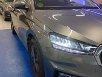 Usado Skoda Fabia Selection 95 CV (69 kW) 2025 Gris / plata Utilitario