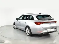 Usado Seat Leon FR 150 CV (110 kW) 2024 Plateado Berlina