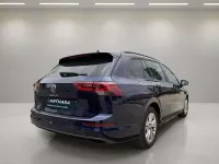 Usado VW Golf VIII Life 116 CV (85 kW) 2022 Azul Familiar