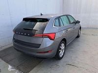 Usado Skoda Scala Ambition 110 CV (80 kW) 2022 Gris Utilitario
