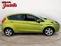 Usado Ford Fiesta Trend 90 CV (66 kW) 2009 Verde Berlina