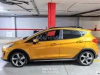 Usado Ford Fiesta Active 100 CV (73 kW) 2018 Naranja Utilitario
