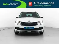Usado Skoda Kamiq Ambition 110 CV (80 kW) 2022 Blanco SUV