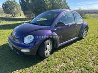 Usado VW New Beetle 150 CV (110 kW) 2000 Violeta / lila Utilitario