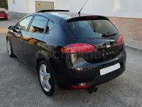 Usado Seat Leon Sport 140 CV (102 kW) 2007 Negro Utilitario