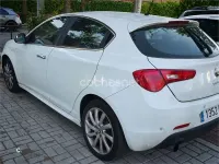 Usado Alfa Romeo Giulietta Distinctive 140 CV (102 kW) 2012 Blanco Utilitario