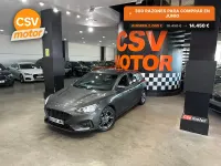 Usado Ford Focus ST-Line 120 CV (88 kW) 2022 Gris Utilitario