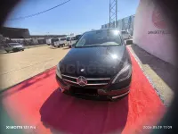 Usado Mercedes B200 136 CV (100 kW) 2012 Negro Monovolumen