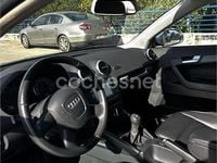 Usado Audi A3 Attraction 105 CV (77 kW) 2012 Gris / plata Berlina
