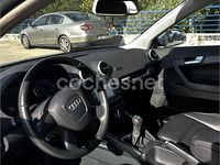 Usado Audi A3 Sportback Attraction 105 CV (77 kW) 2012 Gris / plata Utilitario